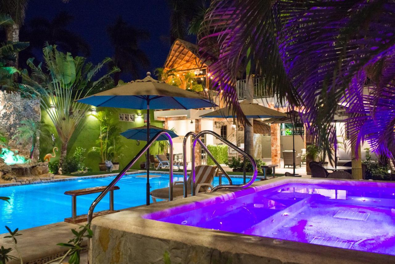 Alamos Inn Hotel Con Jacuzzi Y Piscina Cancun Luaran gambar